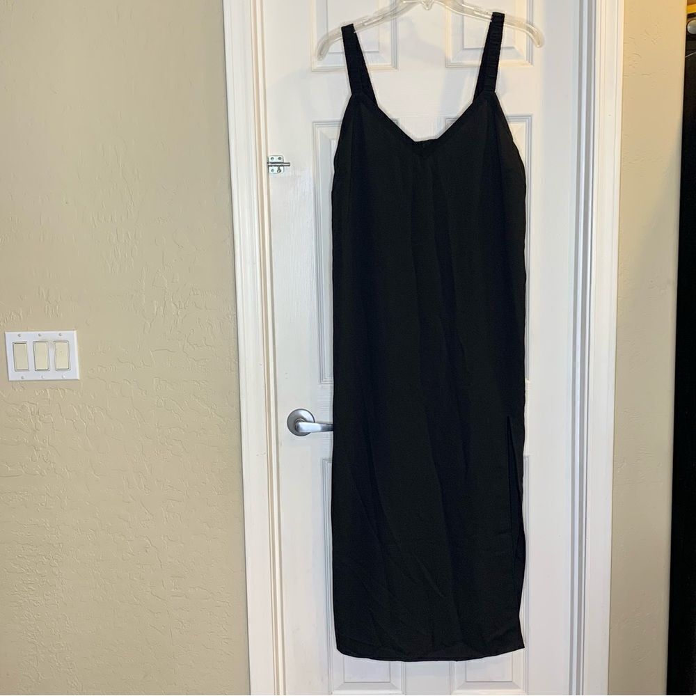 Forever 21 Plus Woven Black Sleeveless Dress Front Slit Size 2X